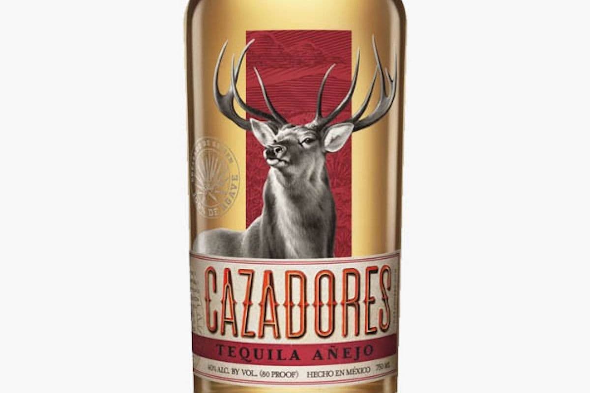 CAZADORES ANEJO 750ML (1 x 750ML)