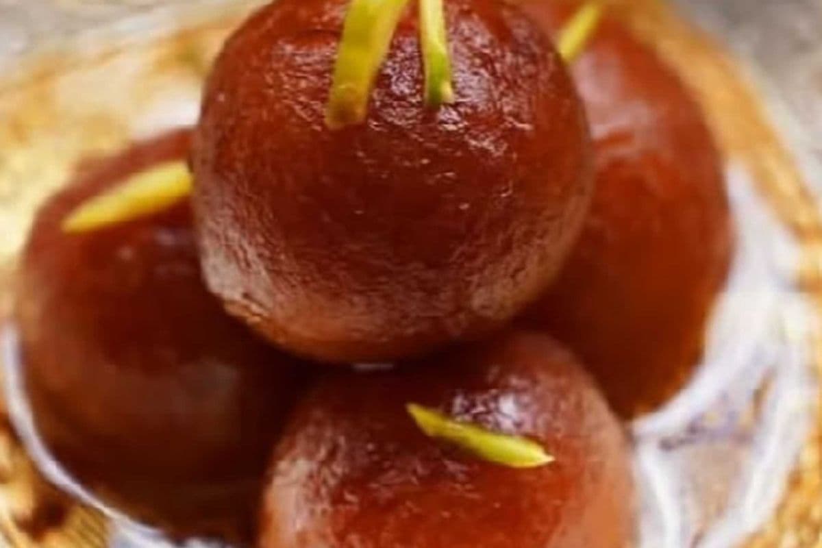 Gulab Jamun (4pcs)