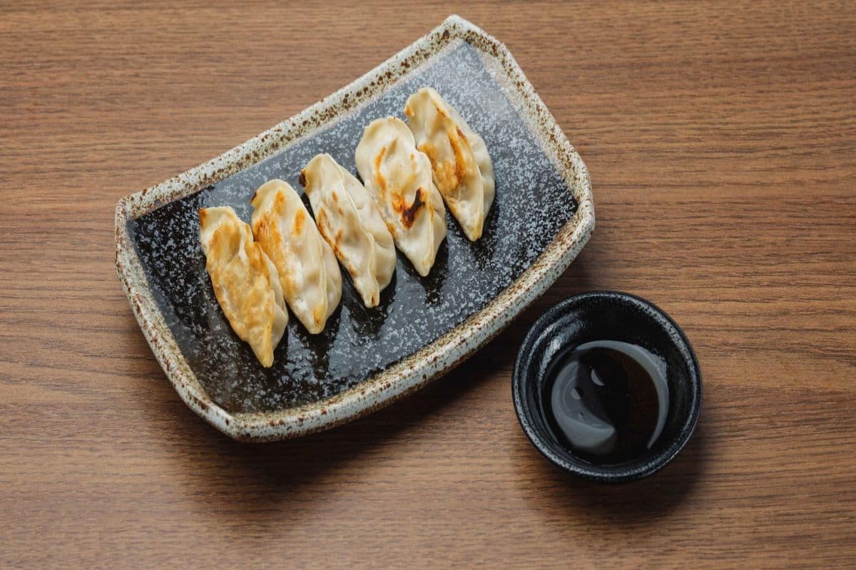Gyoza (6 Pieces)