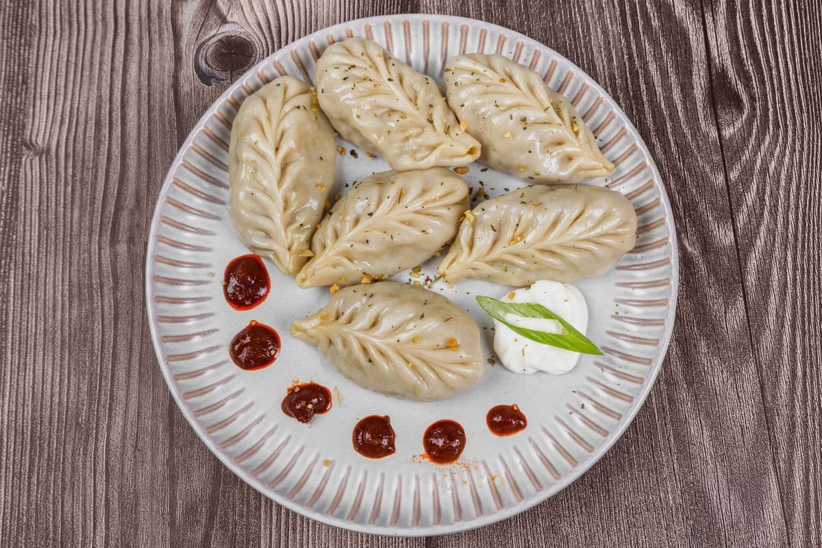 Steamed Momos (6 pcs)