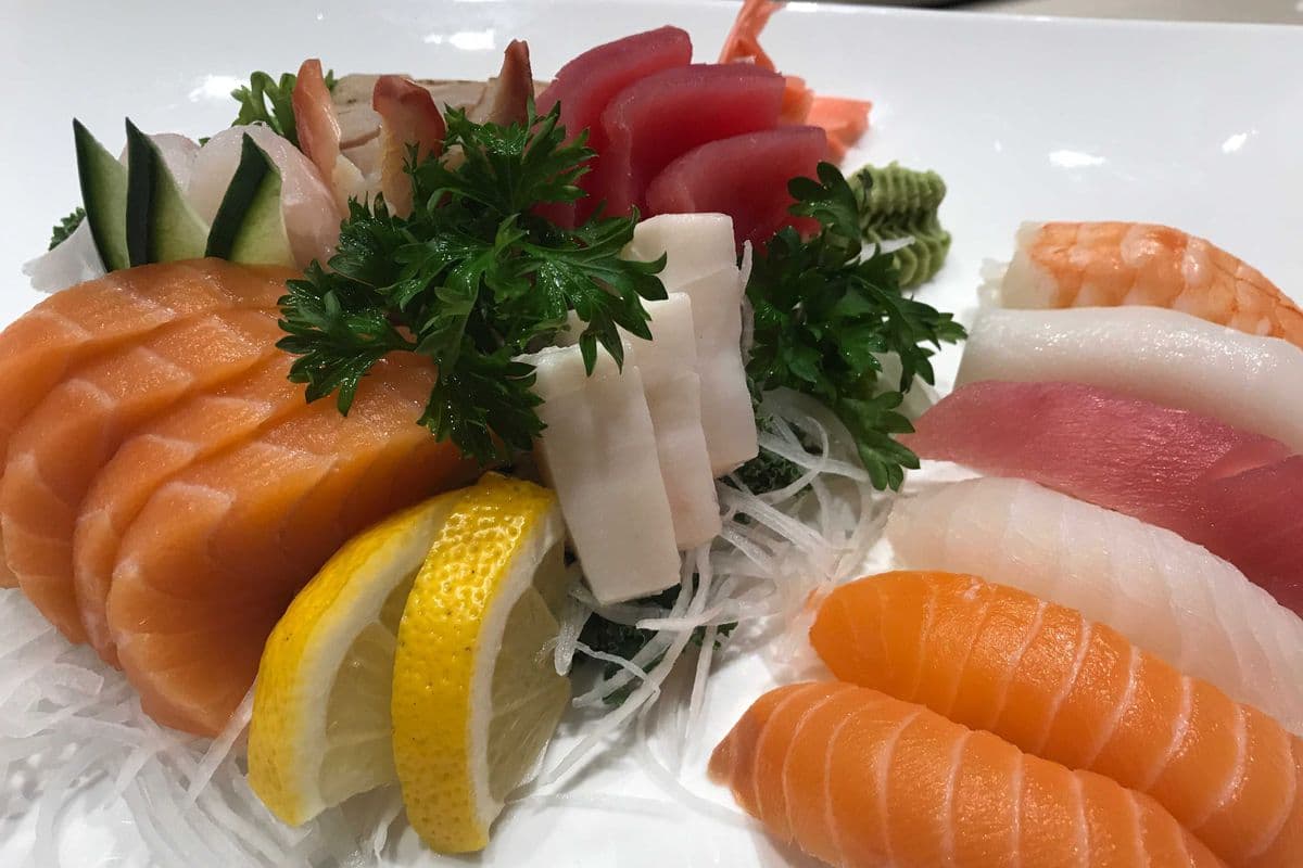 Sushi and Sashimi Dinner