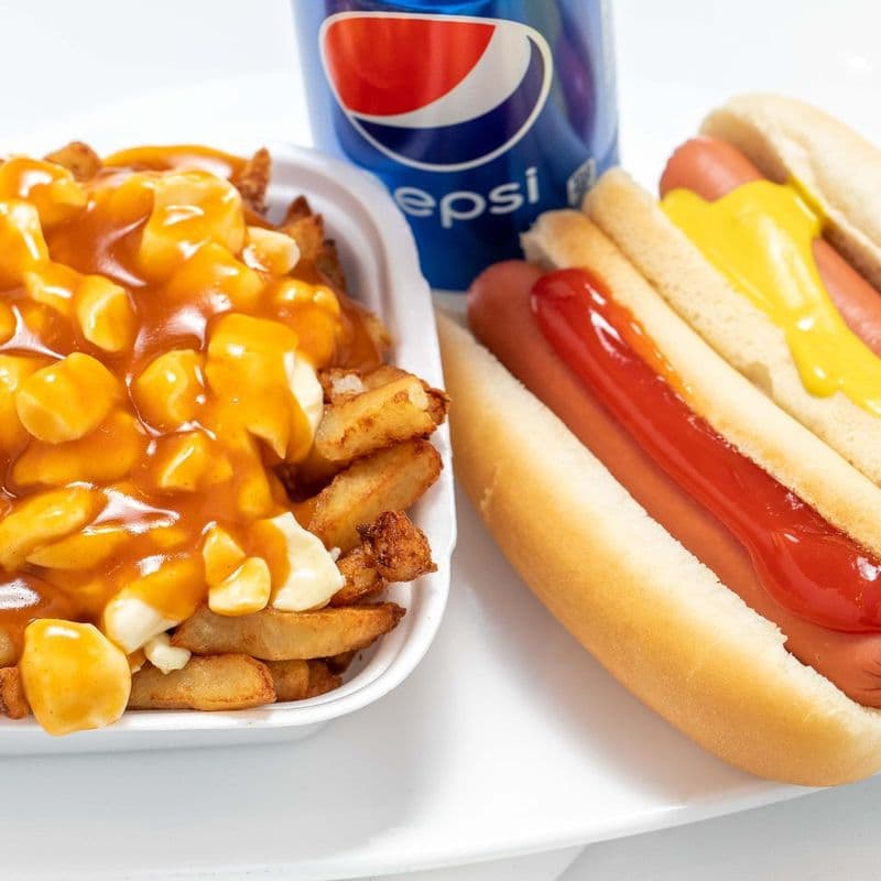 Trio 5 - Hot-Dogs Steamé et Poutine / Trio 5 - Steamed Hot-Dogs and Poutine