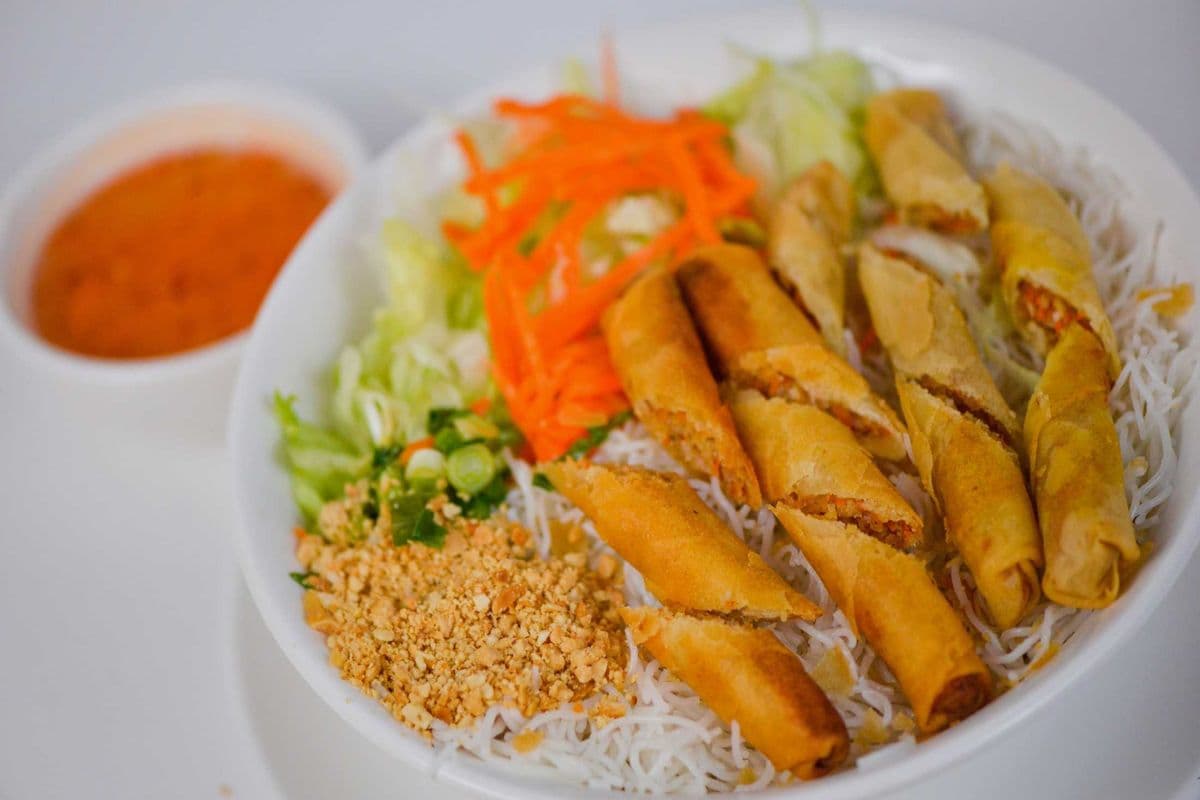 39. Vermicelli with Spring Rolls - Bun Cha Gio