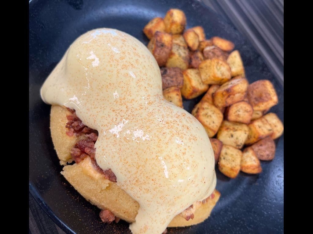 SAVOURY BENNY