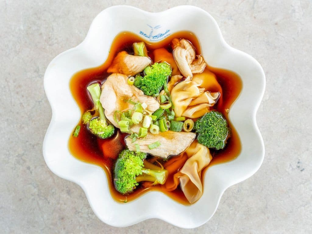 52.Chicken Wonton Soup (S)