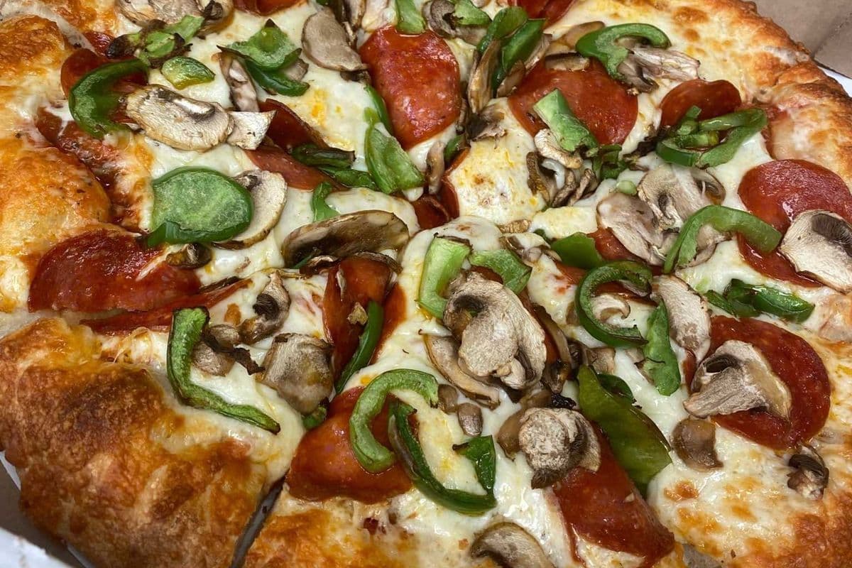 #13. 14" X-Large Pepperoni, Mushroom, and Green Pepper Pizza