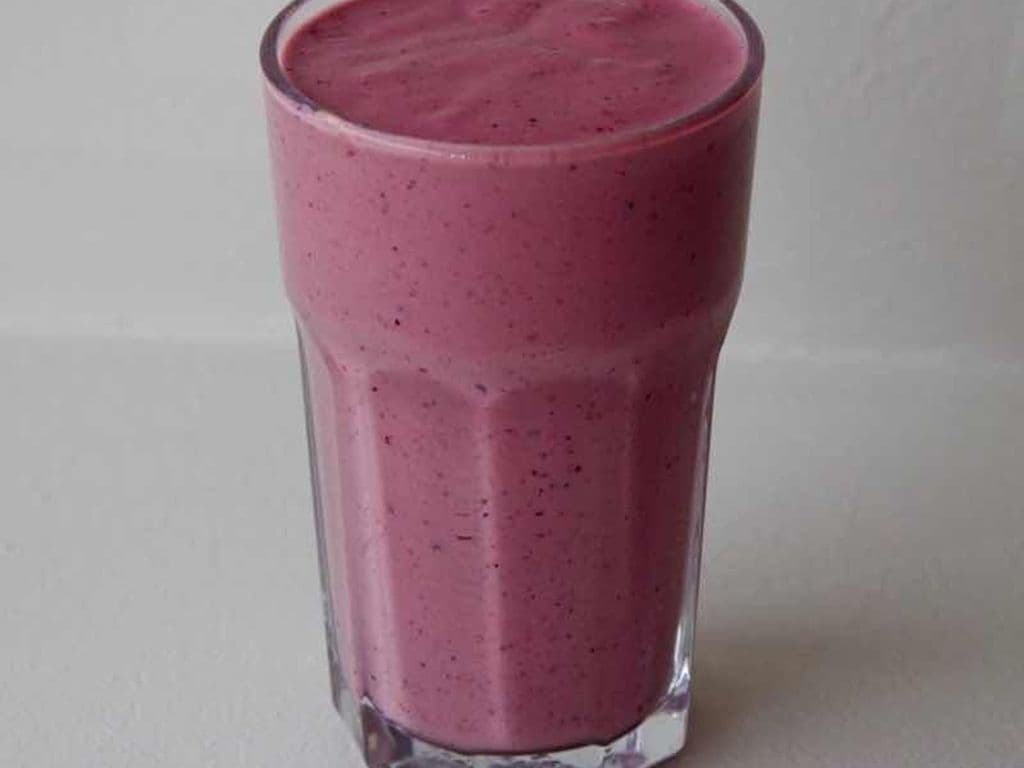 berry banana smoothie