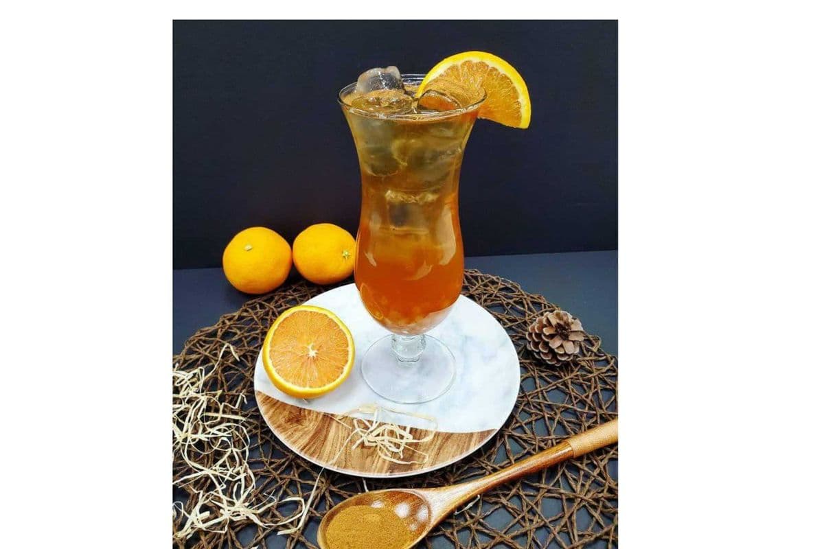 Iced Apple Cinnamon Tea