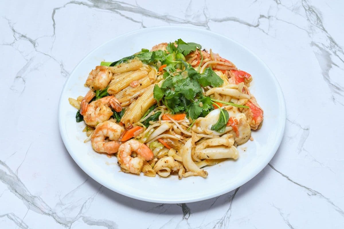 89. Vietnamese Pasta Seafood Stir Fried