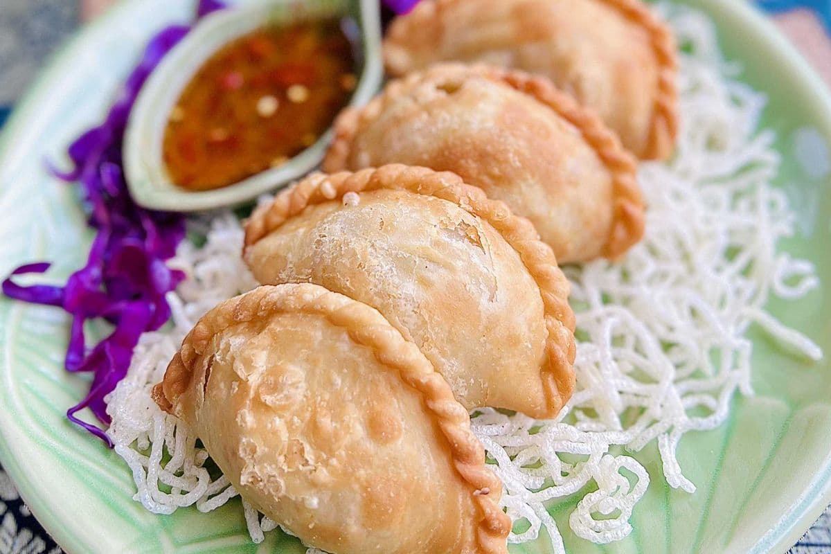 Thai taro puffs