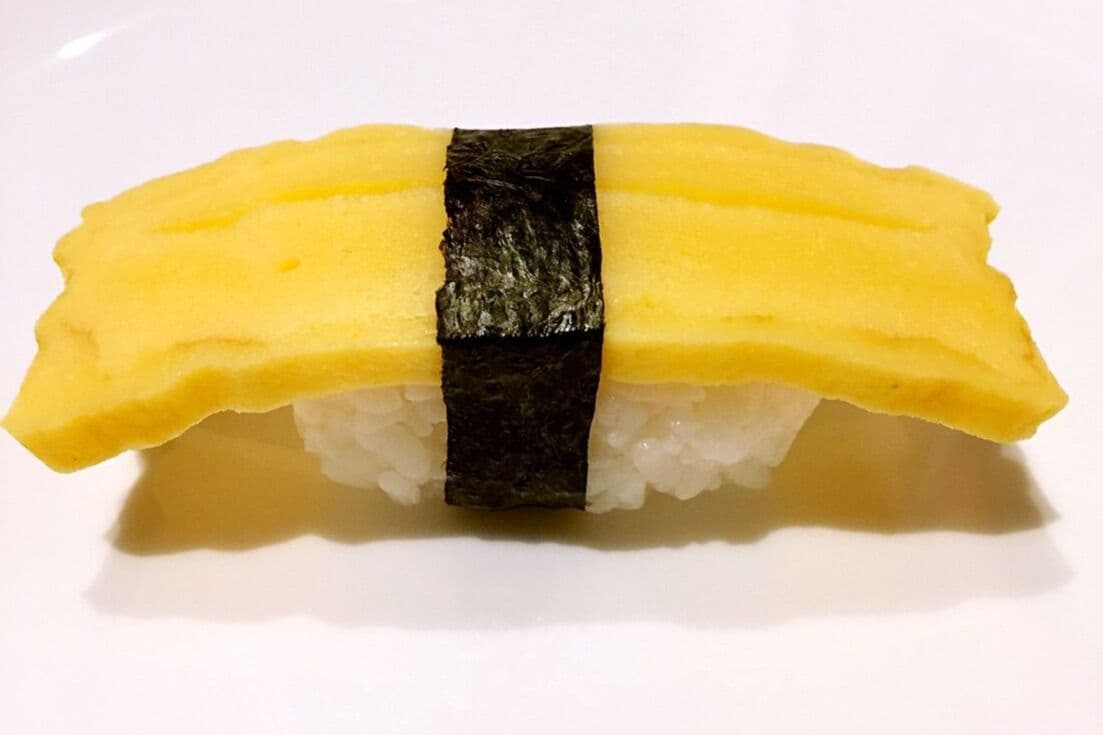 S12. Egg Sushi (2 pcs)