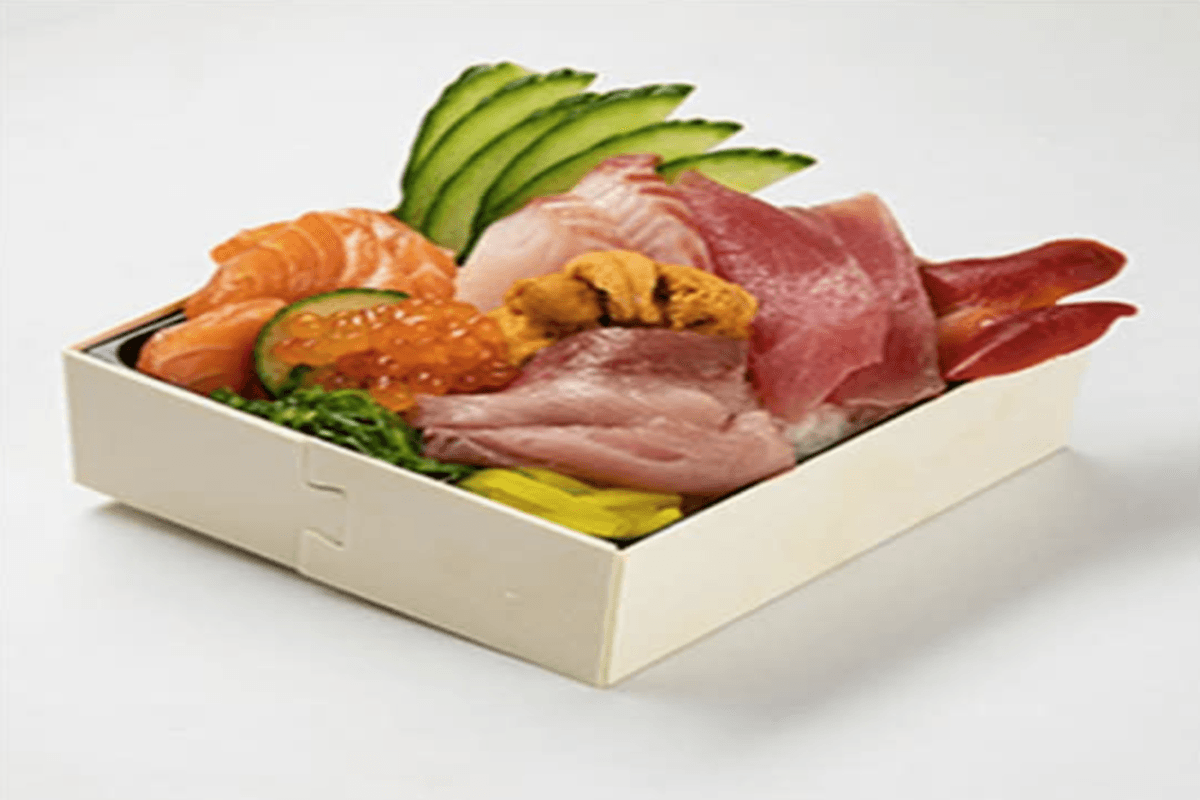 152. Deluxe Chirashi Don (15 pcs)