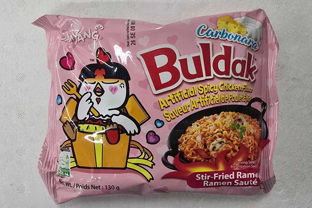 Buldak Spicy chicken flavour Carbonara (130g)