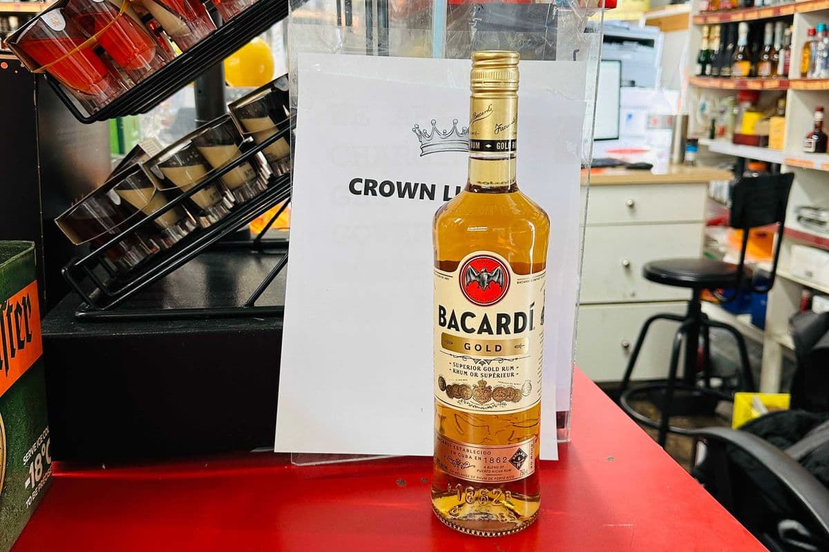 Bacardi Glod (1 x 750 ml)
