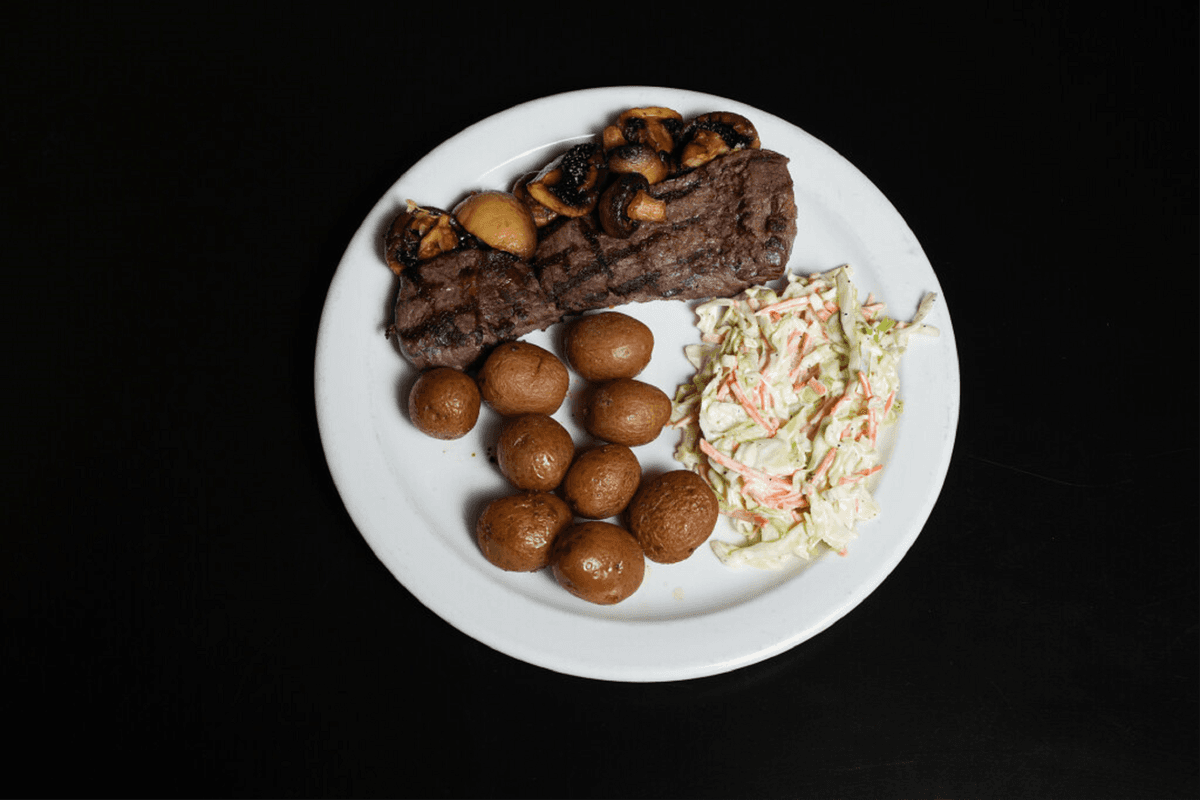 6 oz Steak Sandwich