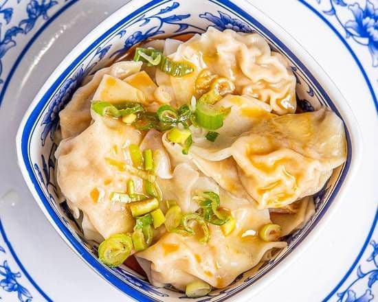 Pork Wonton with Chili Sesame Sauce (12)  / 猪肉炒手-C1