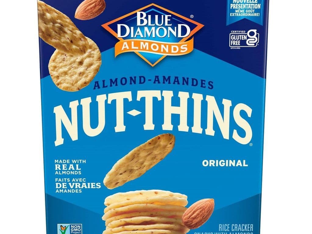 BLUE DIAMOND ALMOND RICE & NUT CRACKER SNACKS 120G