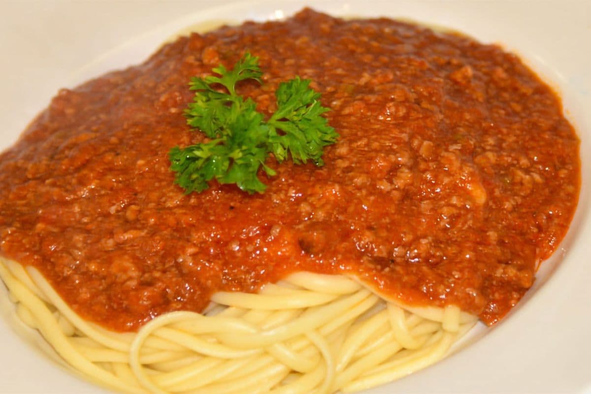 Linguini with Homemade Meat Sauce
