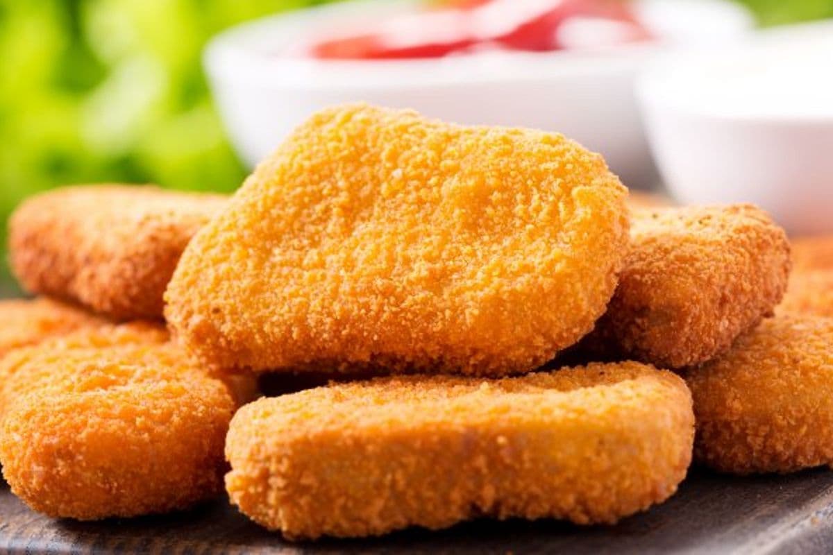 Chicken Nuggets (with Fries)