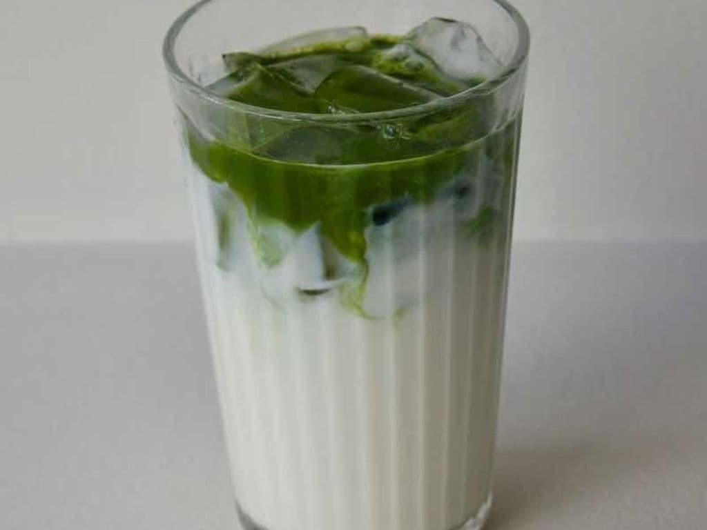 iced matcha latte