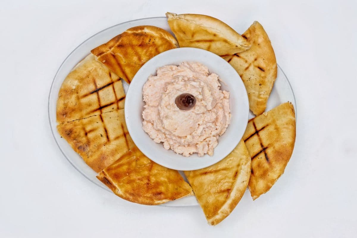 Taramosalata and Pita