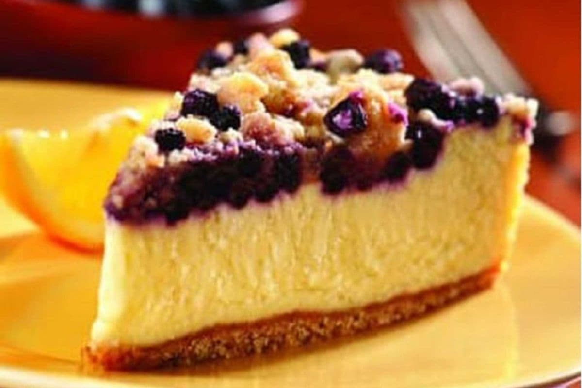 Lemon Blueberry Crumb Cheesecake (slice)