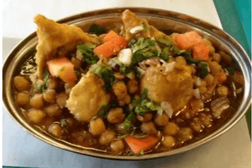 2. Vegetable Samosa Channa Chaat (2 pcs)