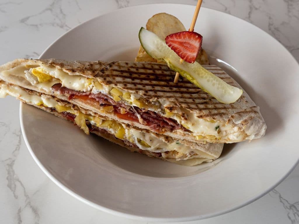 Ham, Egg, Hot Pepper Panino - OO