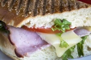 Traditional Sandwich (Sandwich Tradicional)