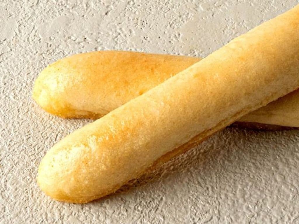 2 Breadsticks