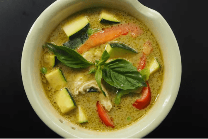 C1. Chicken green curry