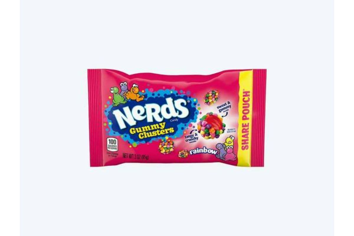 Nerds Gummy Clusters Rainbow Share Pouch (85 g)