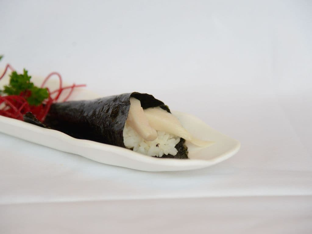 White Tuna Hand Roll