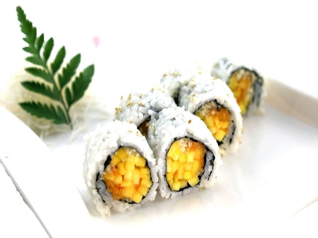 99.Spicy Mango Crispy rolls(6p