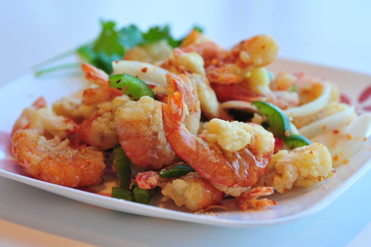 Peppery Prawns with Spicy Salt and Chilli (Shell-On)