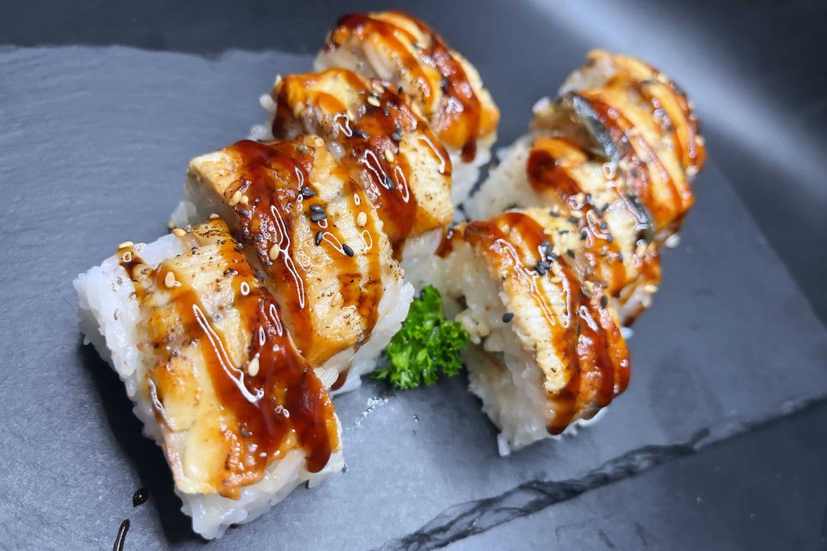 Torched BBQ Eel Press (7pcs)