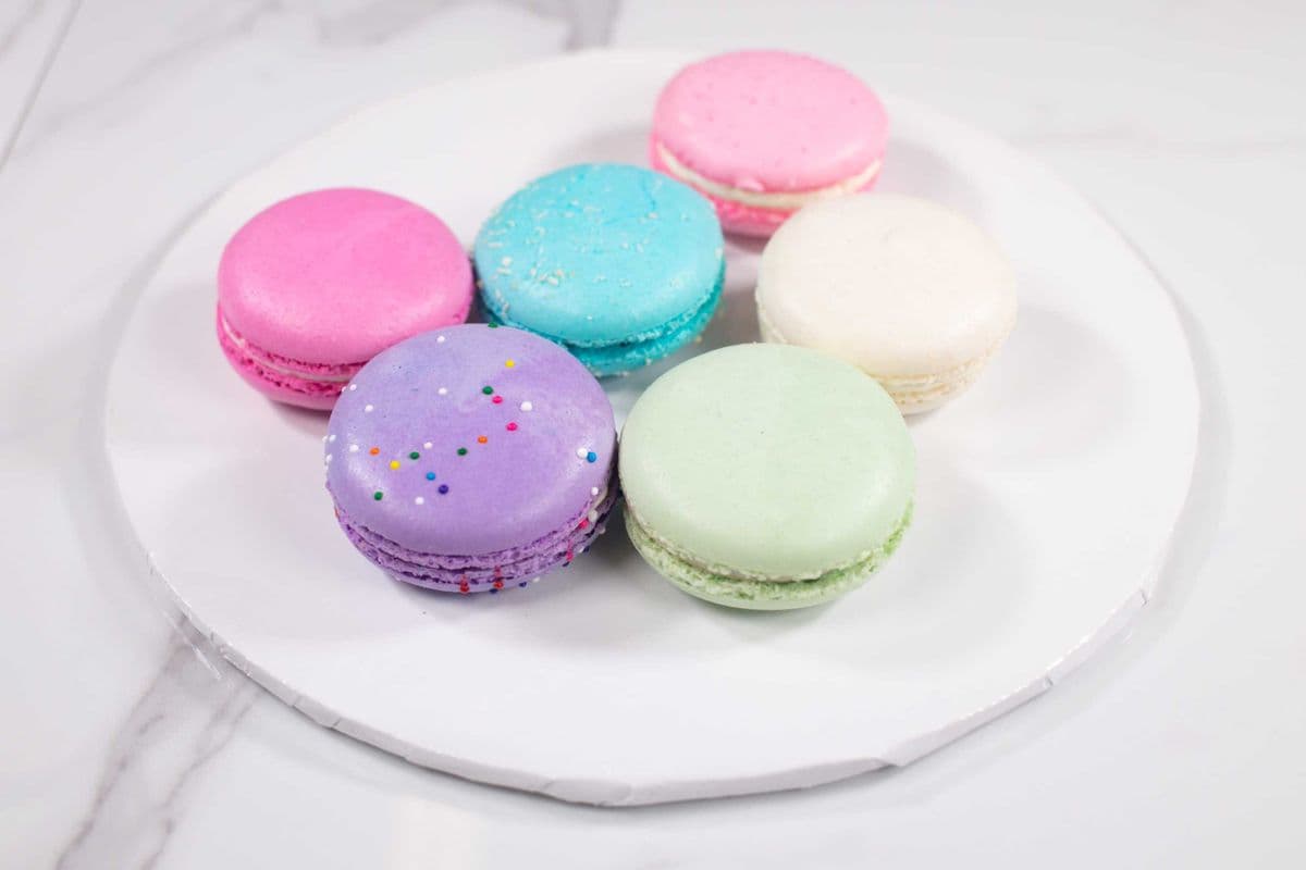 Macaron (8pcs)