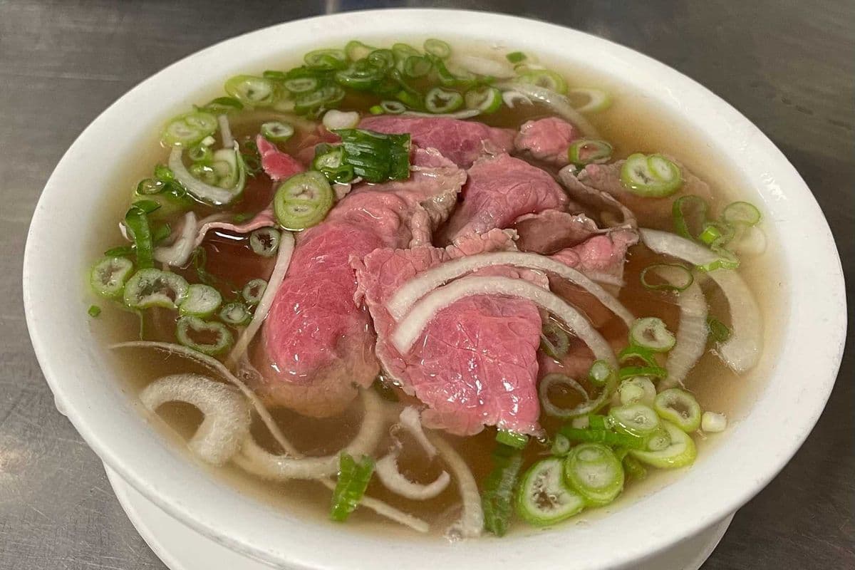 P2. Rare Steak / Phở Tái
