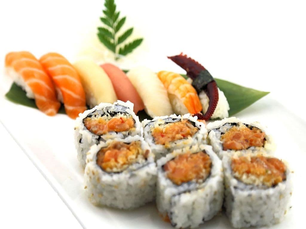 120.DELUXE SUSHI EET(13PCS)