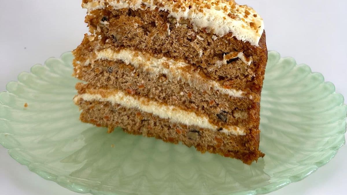 OMG Triple Layer Carrot Cake