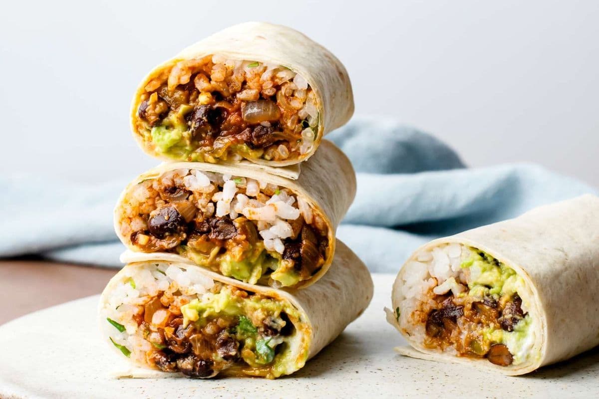 Small Vegetarian Burrito ֍Ṿ