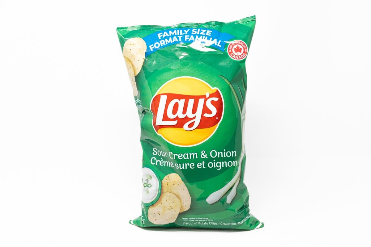 Lay's Sour Cream and Onion (235 g)