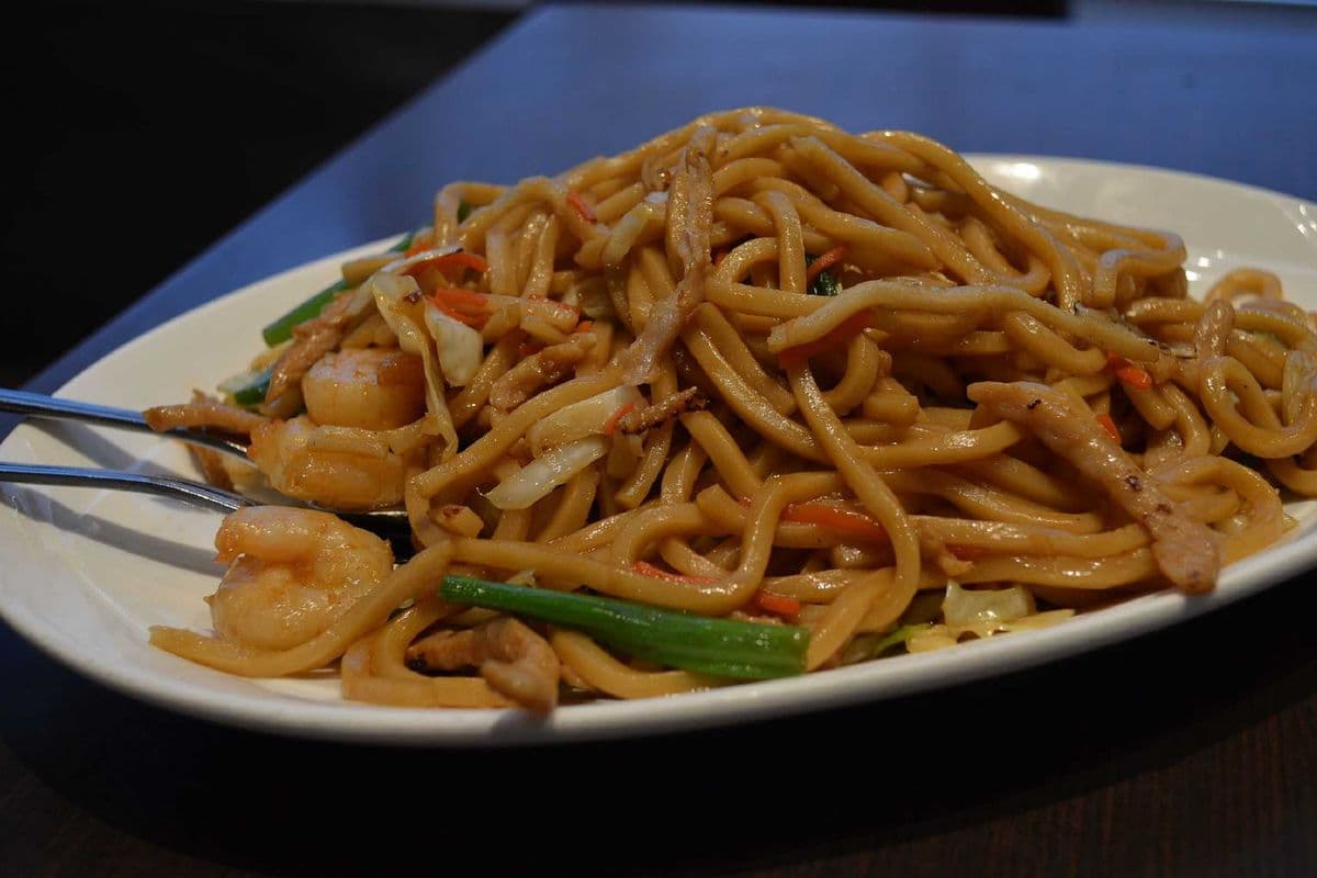 29. Chicken, Pork, or Beef Shanghai Noodles
