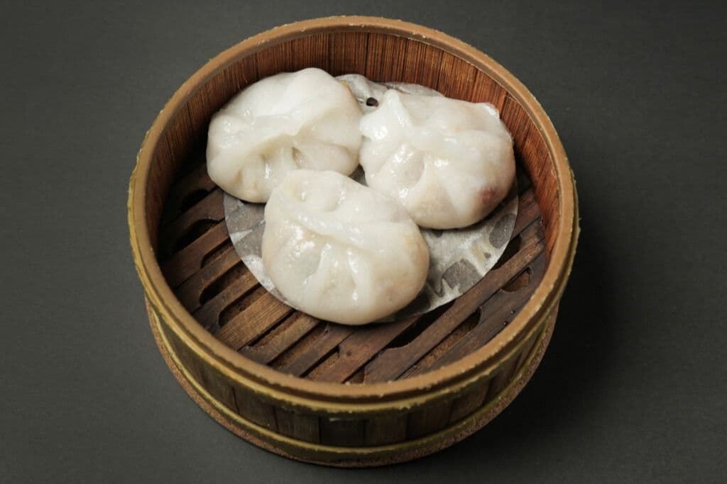 103. Raviolis chinois aux arachides cuits à la vapeur (3 mcx) / Steamed Peanut Dumplings (3 pcs)