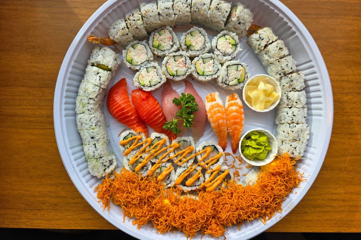Party Tray (Serves 2-3)
