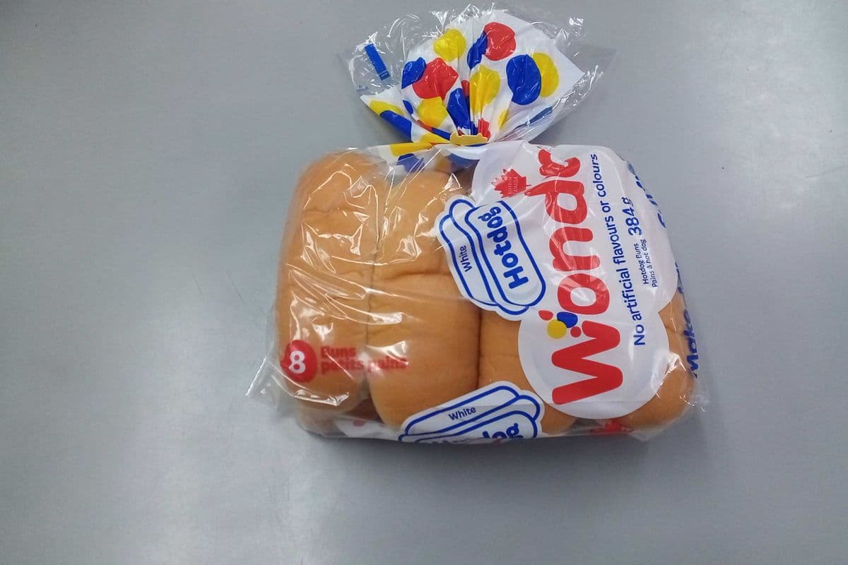 Hotdog buns