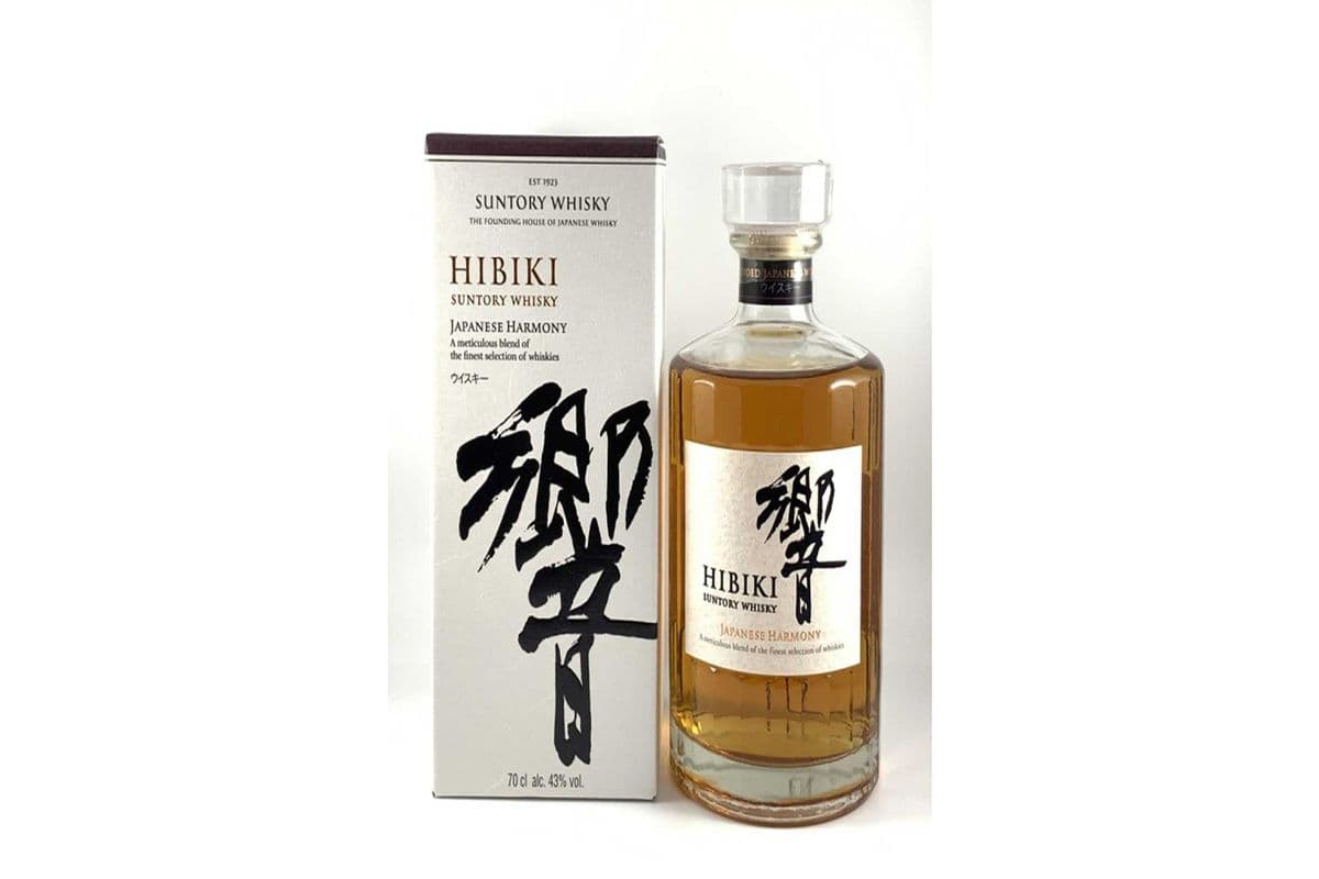 Hibiki Suntory Whisky 750 ML (1 x 750 ML)