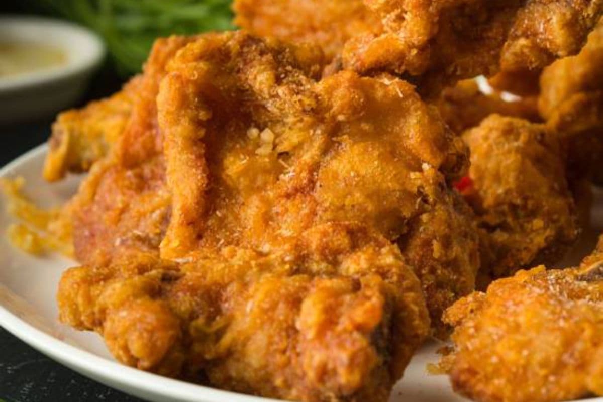 Spicy Deep-Fried Pork Chop with Salt and Pepper