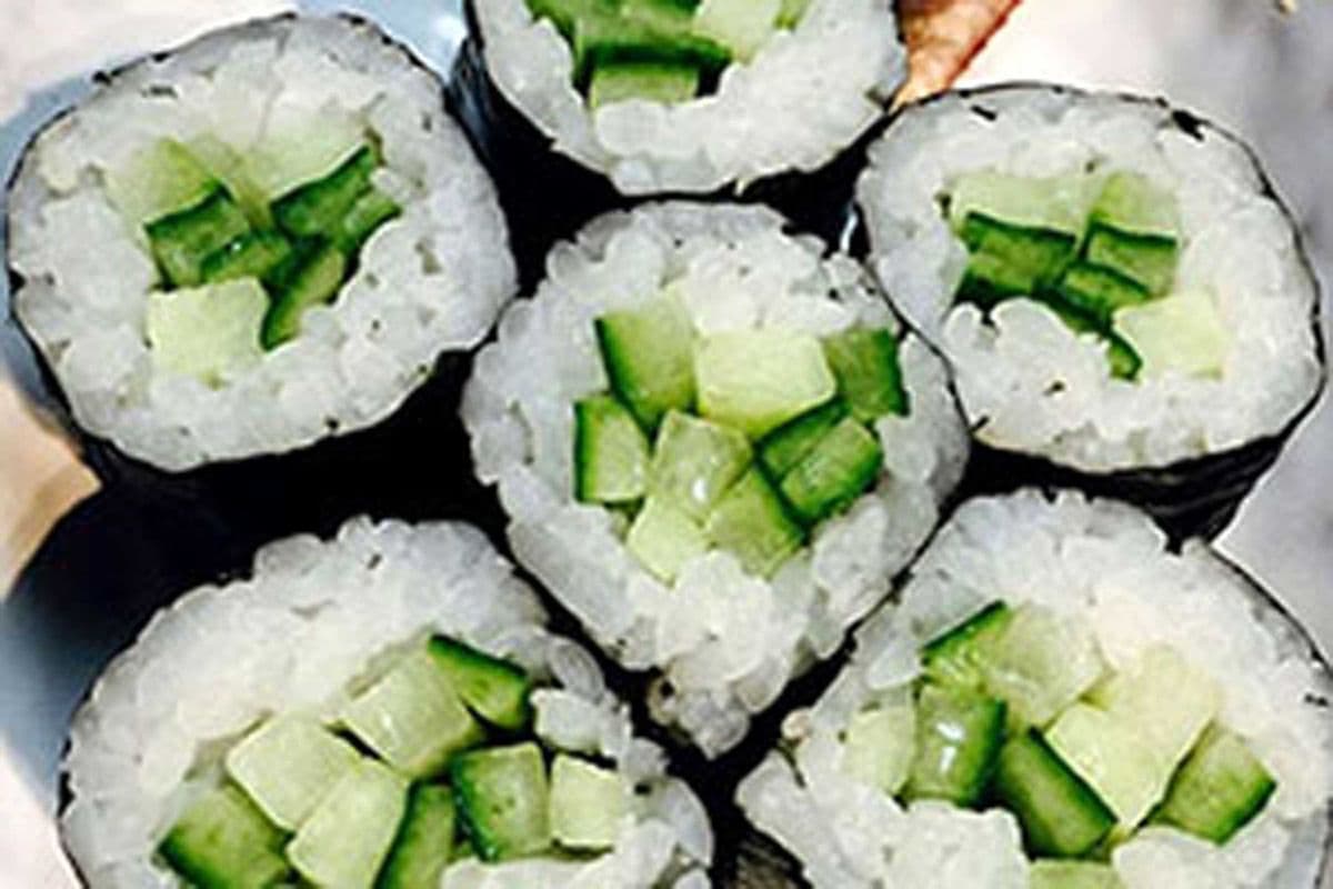 Cucumber Roll (Maki 8pcs)