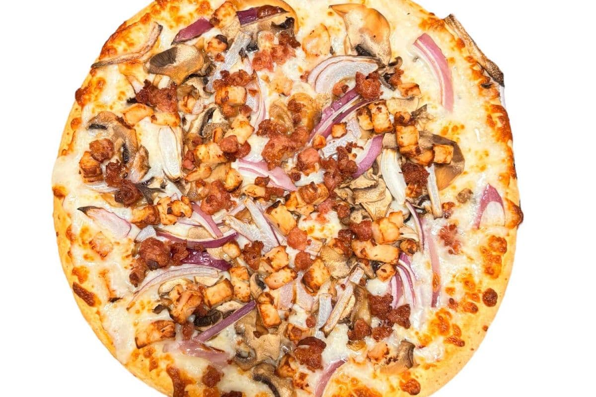 Medium Chicken Alfredo Pizza